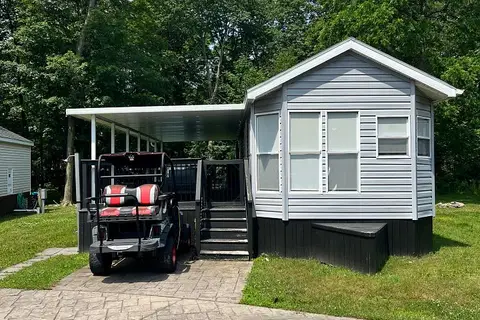 22 Hickory Lane
