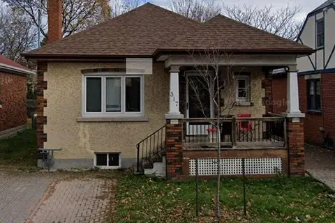 317 Victoria Street