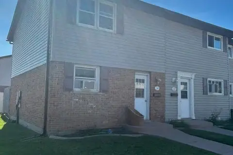 996 Sydenham Road 32