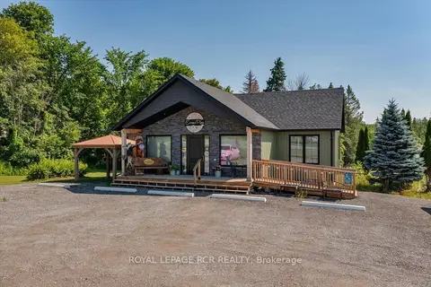11 Pine Point Cottage Road