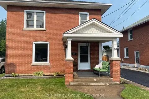 90 Byron Street