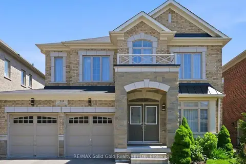 39 Avanti Crescent