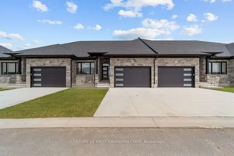 32 Postma Street 18