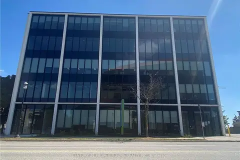 151-153 FREDERICK Street 200