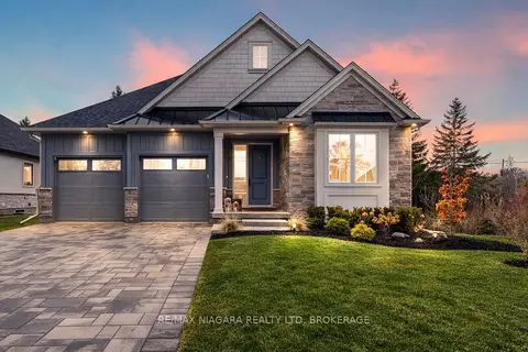 27 MAPLE LEAF Avenue S