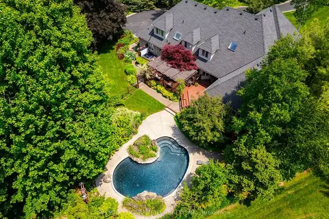 27 Blackberry Place