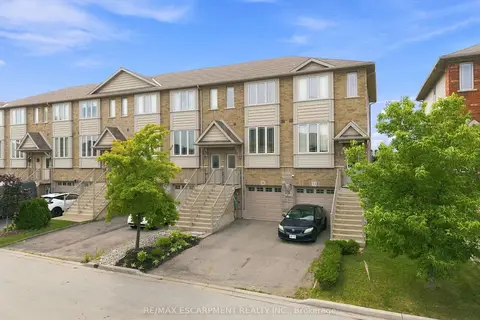 31 Edenrock Drive