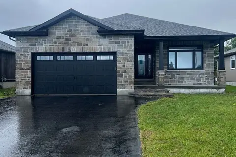 29 Gavin Crescent