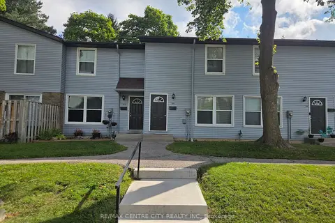 70 Fiddlers Green Road 100