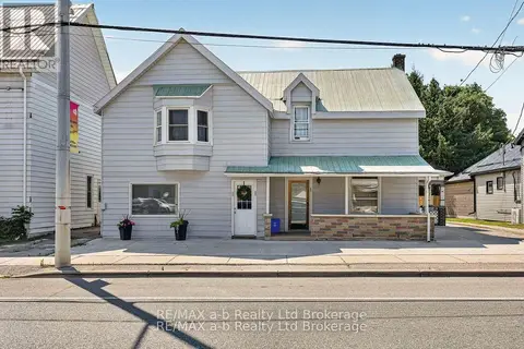 133 Dundas Street W