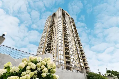 545 St Laurent Boulevard 1006