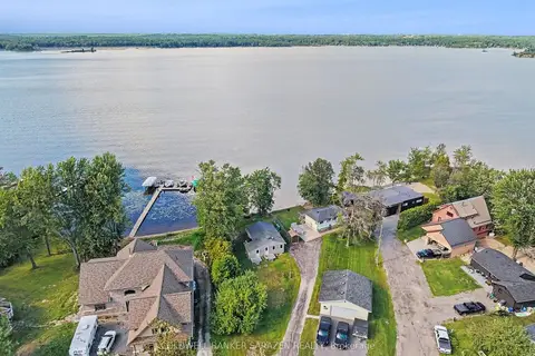 33 B Oakdale Lane