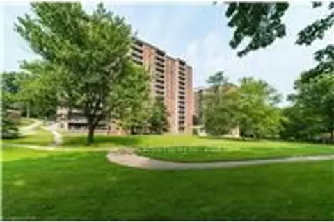 1968 Main Street W 807