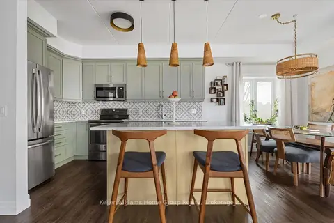 19 Stumpf Street 201