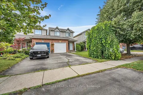 21 Bronte Court