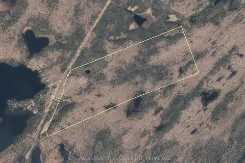 S 1/2 LOT 2-4 CON 1 Hydro Lane
