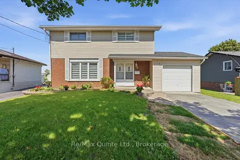 15 Robertson Lane