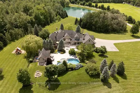 4529 Sideroad 10 N