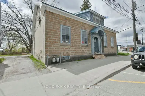 28 Wilson Street W