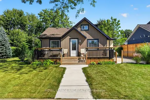 220 ROSEWOOD Avenue