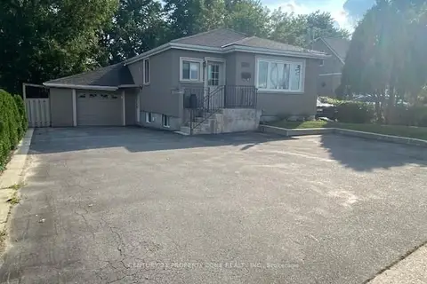 561 Mohawk Road W