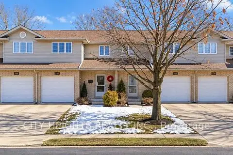 1058 Lexington Circle Upper Level