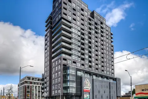 1 Victoria Street S 1304