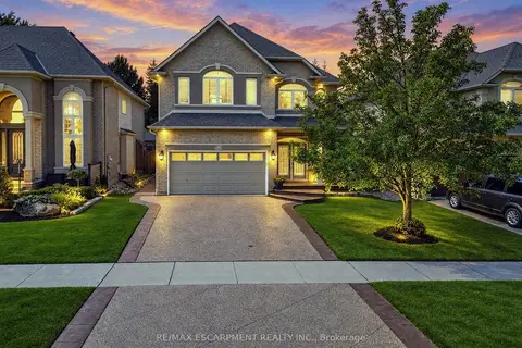 123 Moorland Crescent