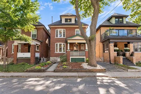 61 Garfield Avenue S