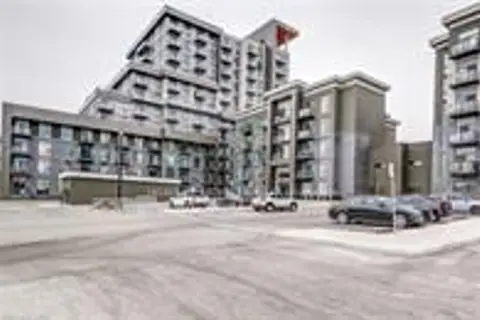 470 Dundas Street E 604