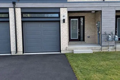 81 Queensbrook Crescent