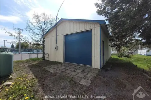 561 St-Philippe Street 3