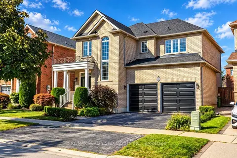 7 Kingspoint Circle