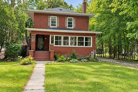 46 Rosebery Place