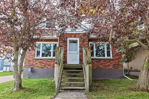 941 Main Street W