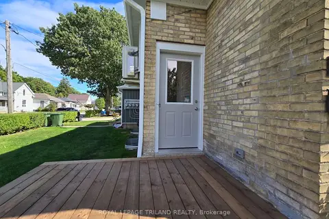 245 Ross Street 1