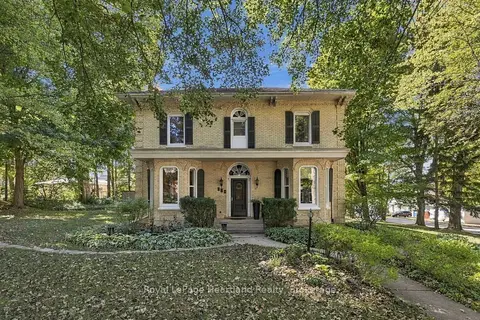 160 John Street E