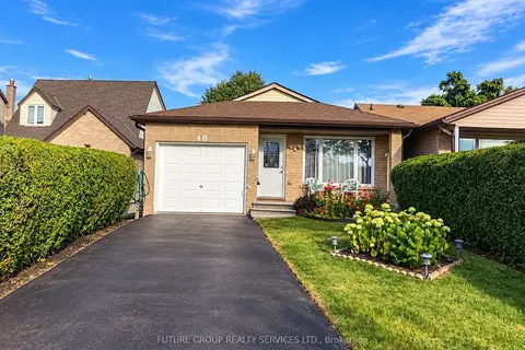 40 Lyton Crescent