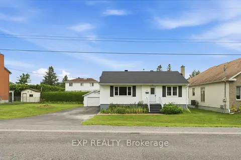 1613 Queensdale Avenue