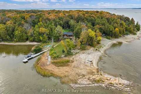20 Island 404/Quarry Island
