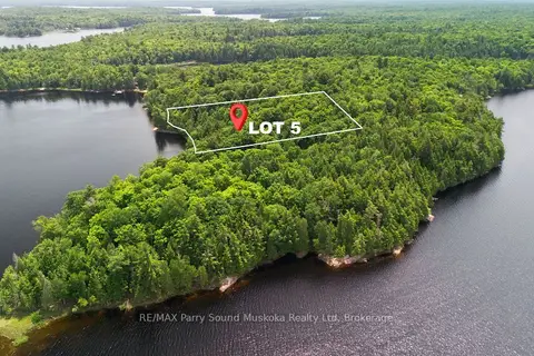 5 W/A Lake Wahwashkesh