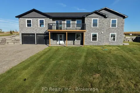 2467 Queen Mary Street