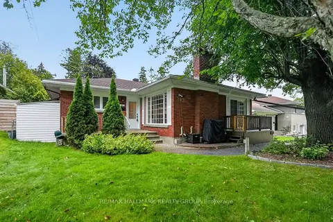 987 Neville Street