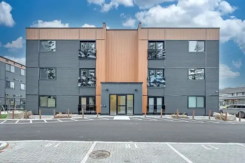 259 King Street E 2A
