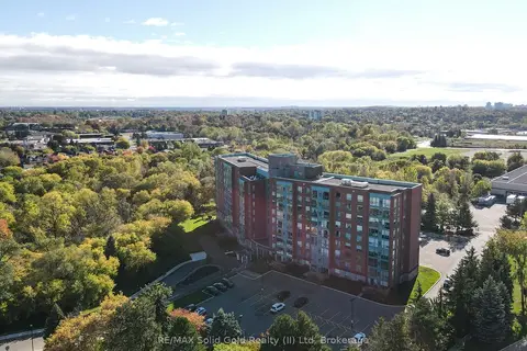 55 Blue Springs Drive PH12