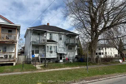 300 St Felix Street