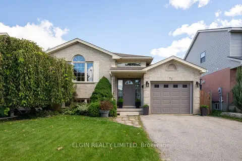52 Oldewood Crescent