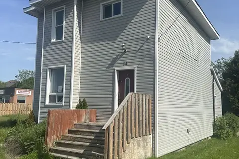 14 Ottawa Street W