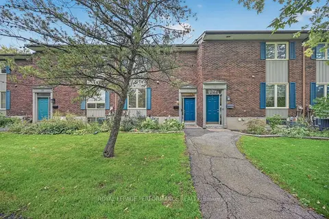 30 Viewpointe Private