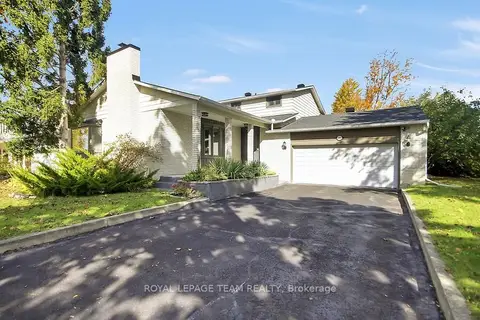 61 Amberwood Crescent
